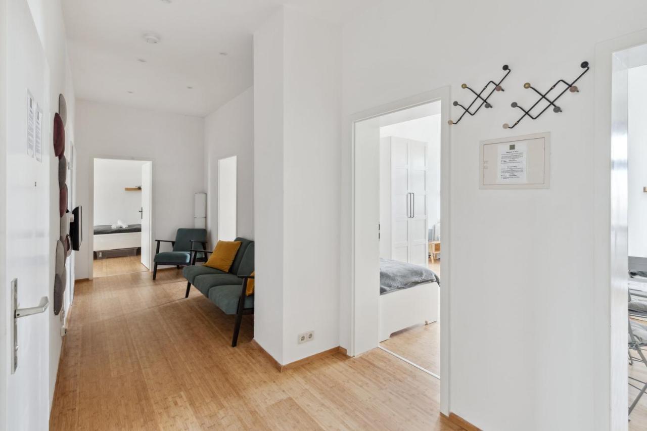 Apartment Fuer 13 Gaeste, 5 Schlafzimmer, 2 Baeder, 2 Loggia'S, Leipzig Zentrum Ost Eksteriør bilde