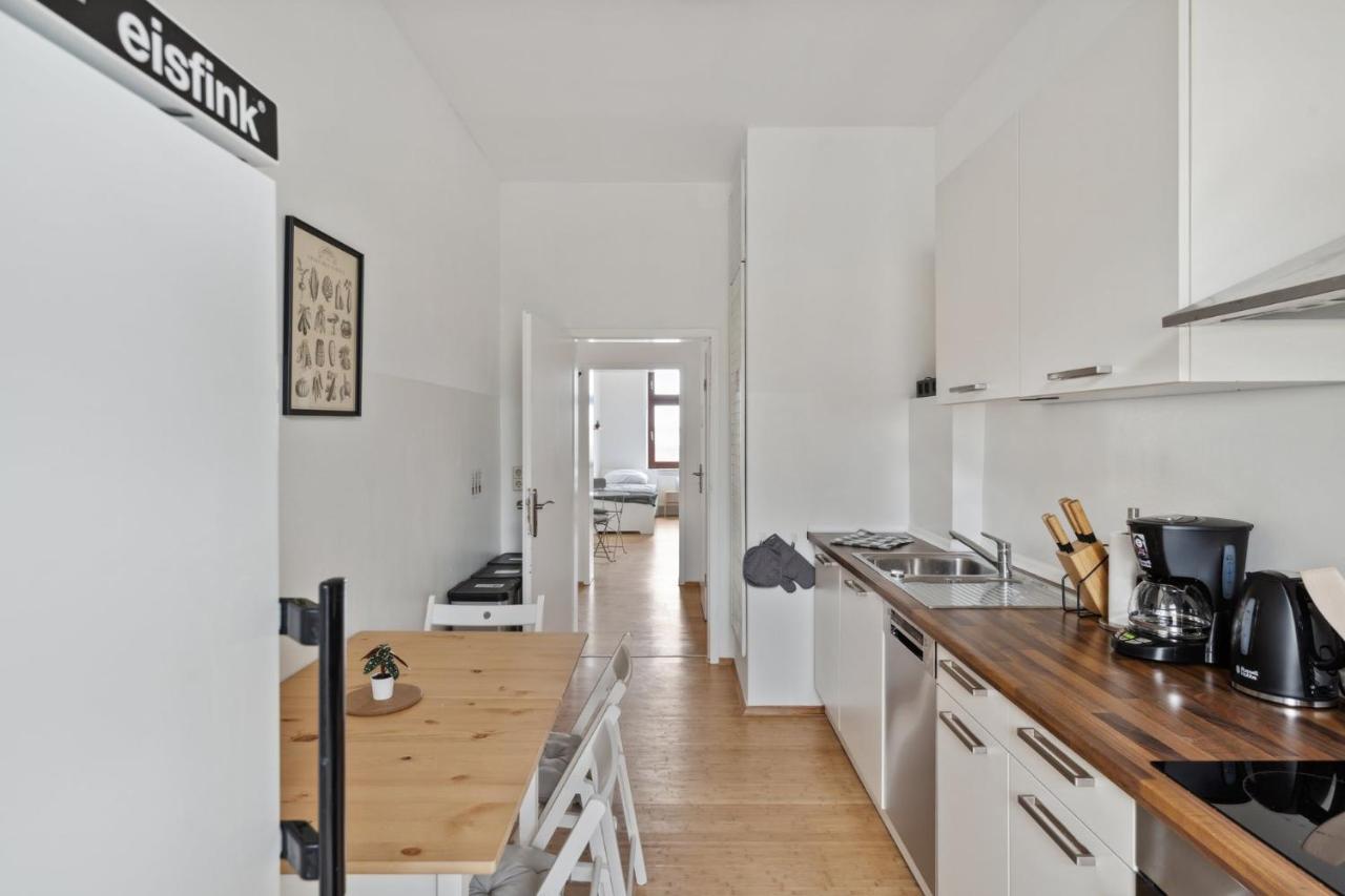 Apartment Fuer 13 Gaeste, 5 Schlafzimmer, 2 Baeder, 2 Loggia'S, Leipzig Zentrum Ost Eksteriør bilde